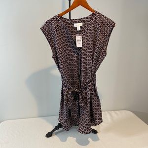 Motherhood maternity sleeveless top. Medium.